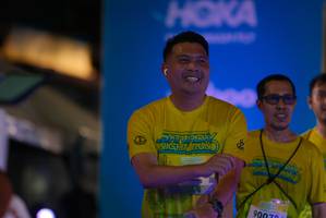 BIB: 90070
                            <button type="button" onclick="openModal(21770184)" class="btn btn-primary btn-sm float-right btn-popup" data-toggle="modal" data-target=".modal-high-quality">
                        <i class="fas fa-shopping-cart"></i> Add to Cart
                    </button>
                                            <button type="button" onclick="isThisMe(21770184, true)" class="btn btn-success btn-sm float-right btn-popup btn-isme hidden" data-toggle="tooltip" data-placement="bottom" title="นี่คือรูปของคุณใช่ไหม คลิกที่นี่เพื่อเอาเข้าอัลบั้ม">
                        <i class="fas fa-plus"></i> Add to album
                    </button>
                    <button type="button" onclick="isThisMe(21770184, false)" class="btn btn-warning btn-sm float-right btn-popup btn-isnotme hidden">
                        <i class="fas fa-ban"></i> Remove from album
                    </button>